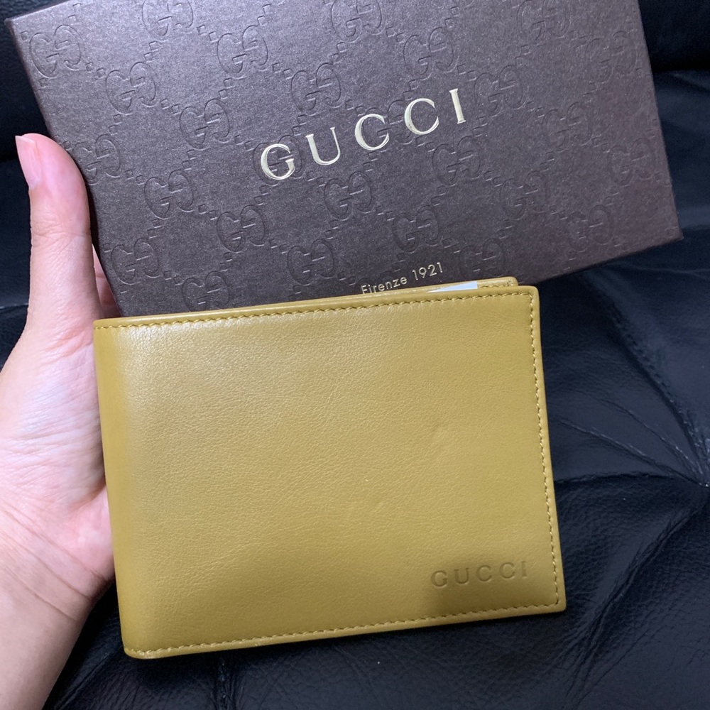 AUTHENTIC NEW GUCCI Men's Leather  Wallet